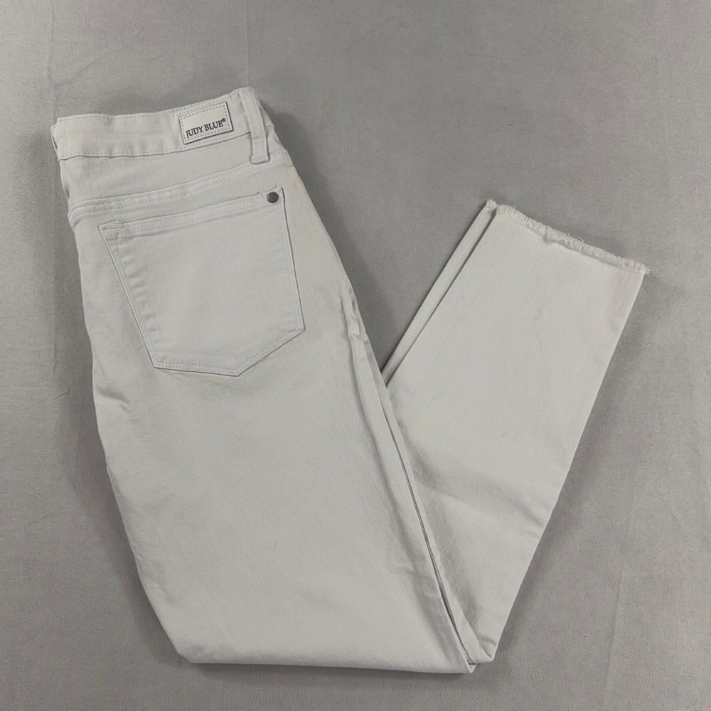 Judy Blue White Skinny Jeans with Frayed Ankle